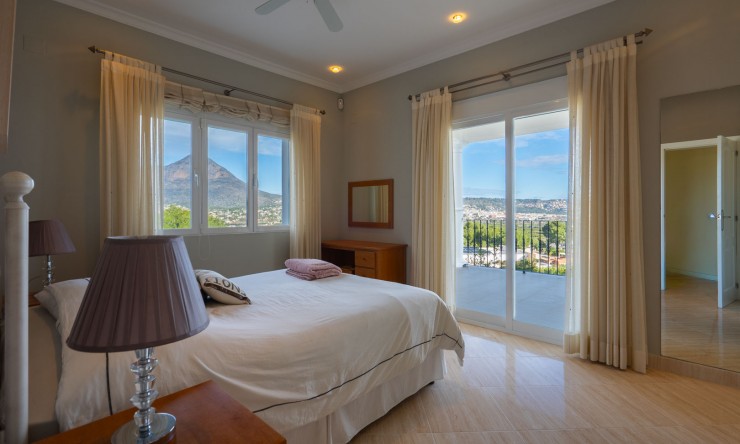 Wiederverkauf - Villa -
Jávea - Piver