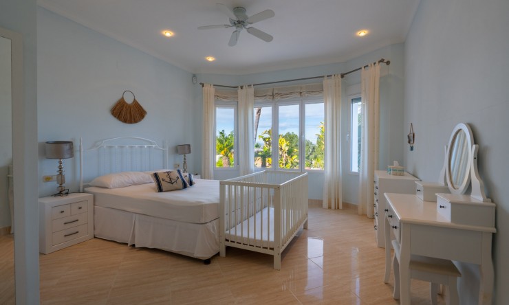 Wiederverkauf - Villa -
Jávea - Piver