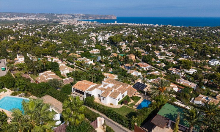 Wiederverkauf - Villa -
Jávea - Tosalet