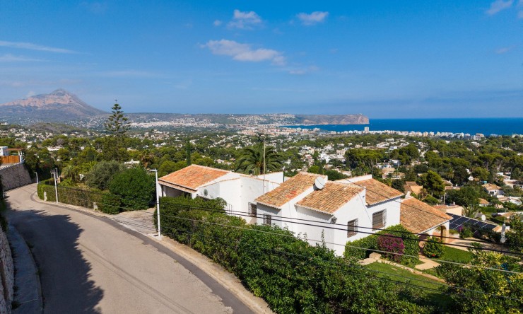 Wiederverkauf - Villa -
Jávea - Tosalet