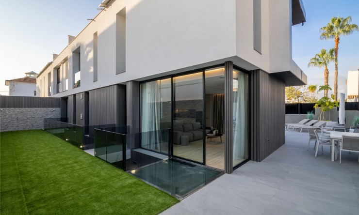 Resale - Villa -
Albir - Centre