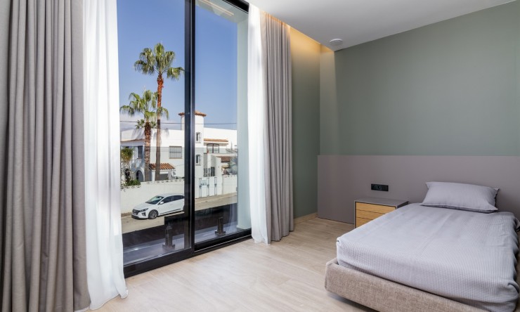 Resale - Villa -
Albir - Centre