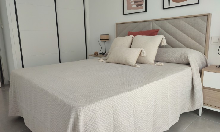 New Build - detached -
Balsicas