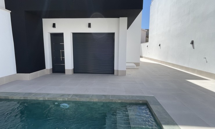 New Build - detached -
Heredades