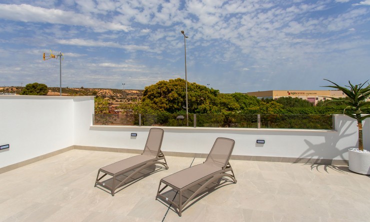 Neue Gebäude -  -
Sucina