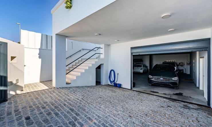 Neue Gebäude - Villa -
Benalmadena