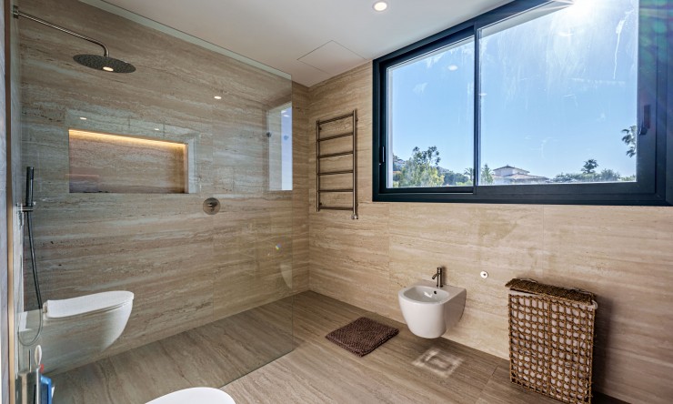 Neue Gebäude - Villa -
Benalmadena