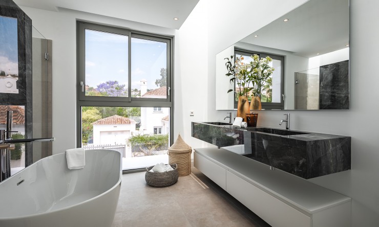 Nowe budownictwo - Willa -
El Paraiso