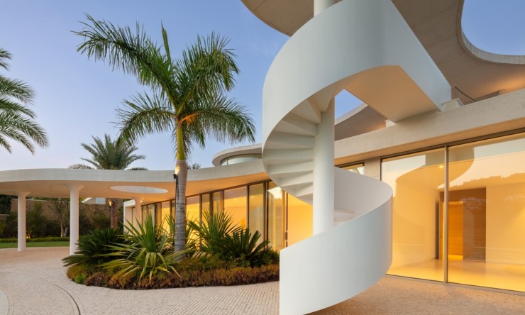 Nowe budownictwo - Willa -
Casares