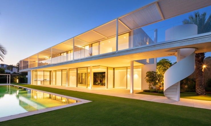 Nowe budownictwo - Willa -
Casares