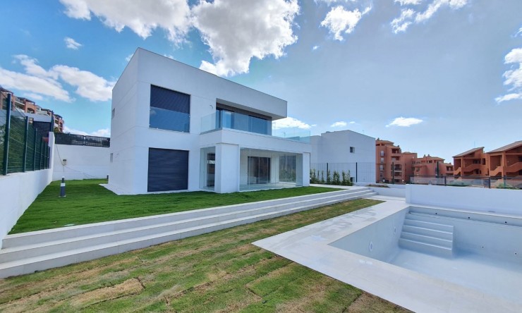 Nueva construcción  - Villa -
Manilva
