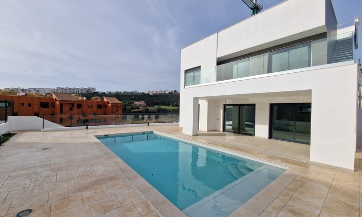 Nueva construcción  - Villa -
Manilva