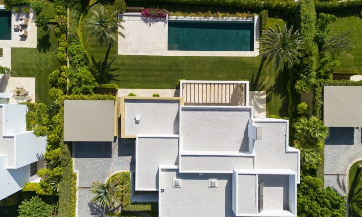 Neue Gebäude - Villa -
Casares