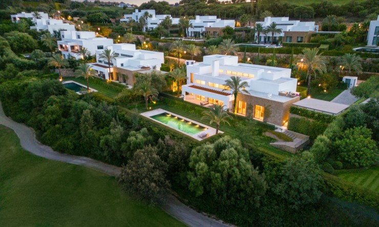 Neue Gebäude - Villa -
Casares