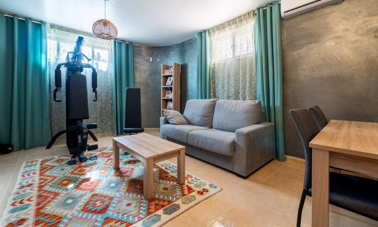 Resale - Villa -
San Miguel de Salinas