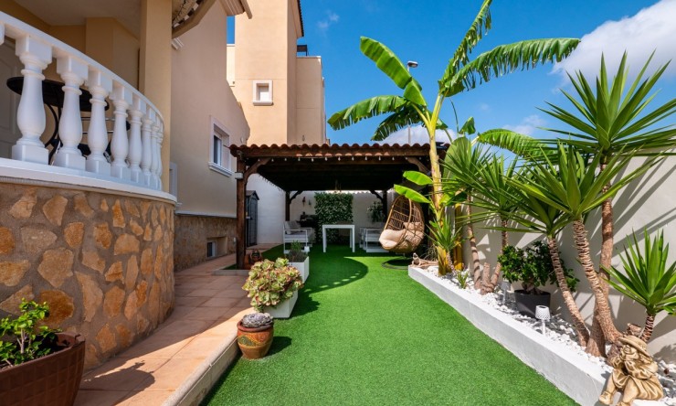 Resale - Villa -
San Miguel de Salinas