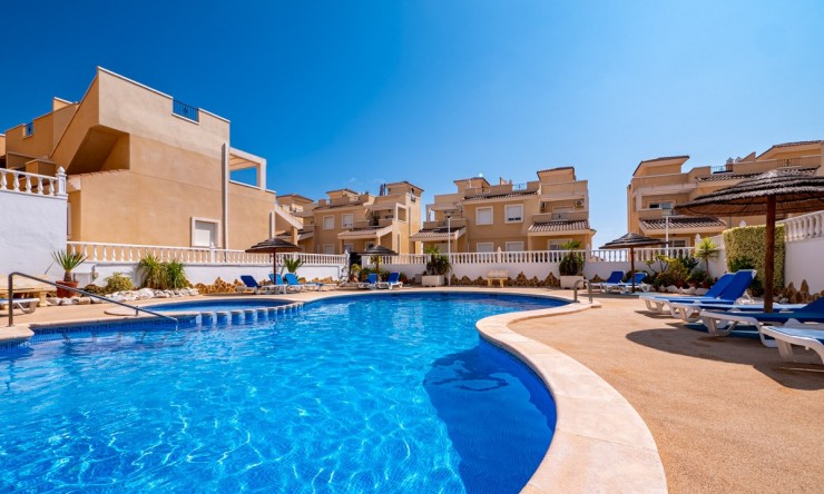 Resale - Villa -
San Miguel de Salinas