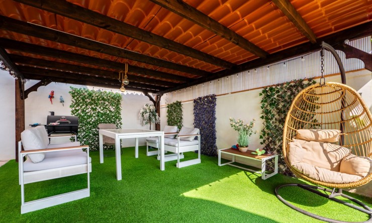 Resale - Villa -
San Miguel de Salinas