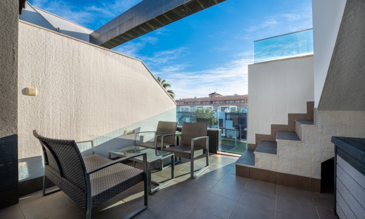 Revente - Attique -
Punta Prima