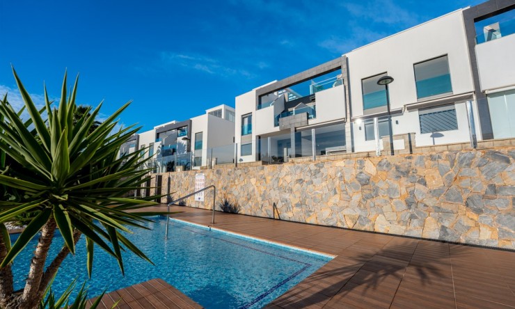 Revente - Attique -
Punta Prima