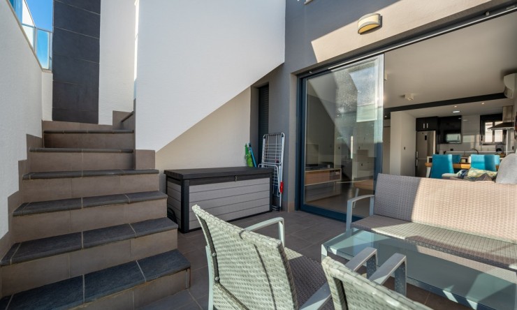 Revente - Attique -
Punta Prima