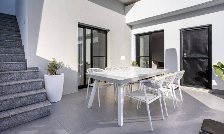 Reventa - Villa -
Roldán