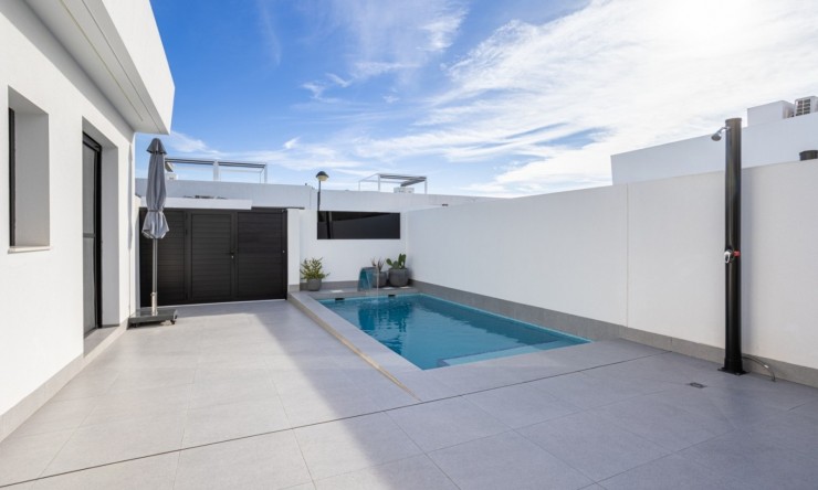 Reventa - Villa -
Roldán