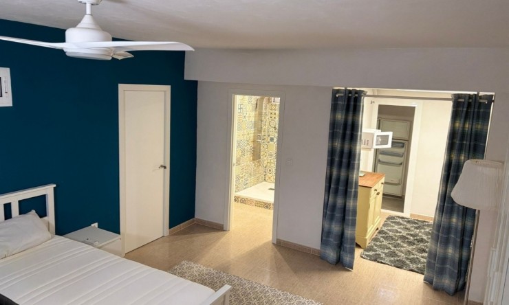 Reventa -  -
Avileses