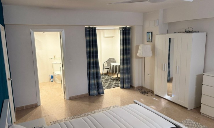 Reventa -  -
Avileses