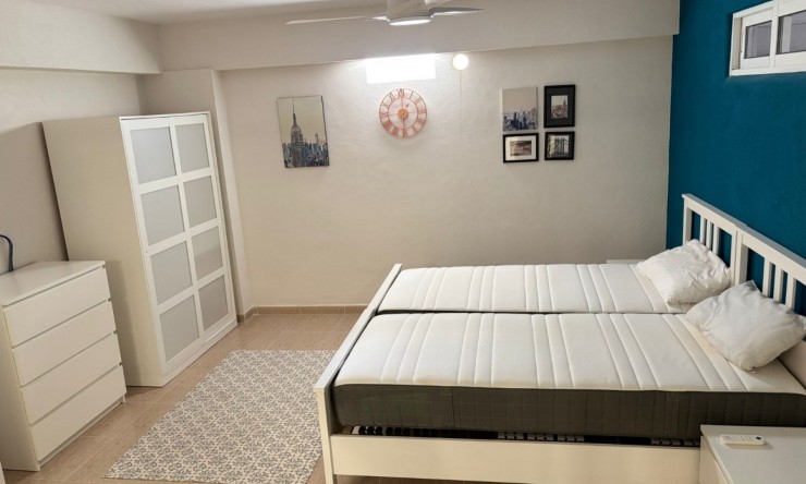 Reventa -  -
Avileses