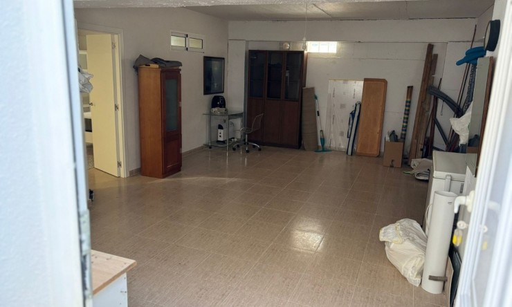 Reventa -  -
Avileses