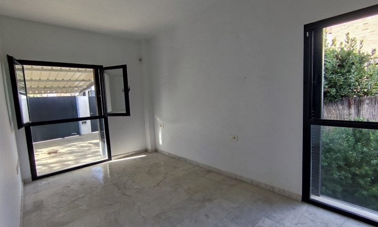 Wiederverkauf - Villa -
Polop