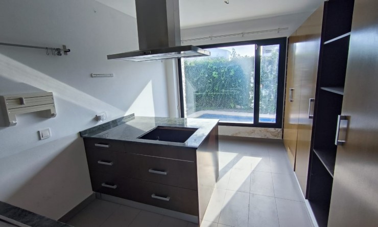 Wiederverkauf - Villa -
Polop