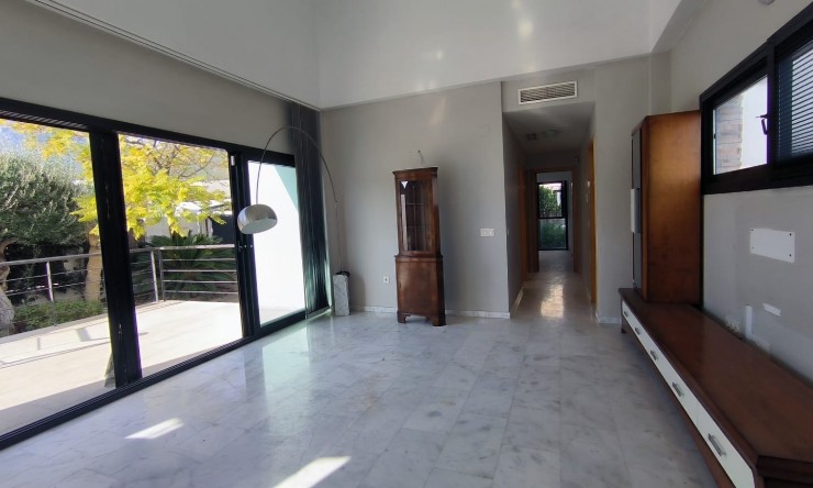 Wiederverkauf - Villa -
Polop