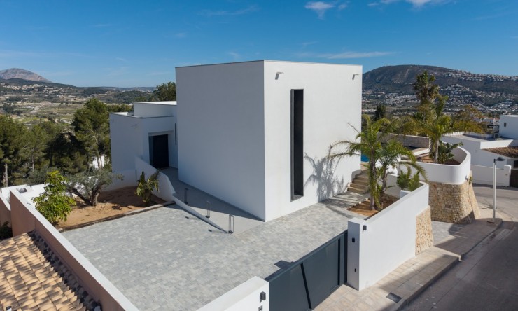 Herverkoop - Villa -
Moraira - Benimeit