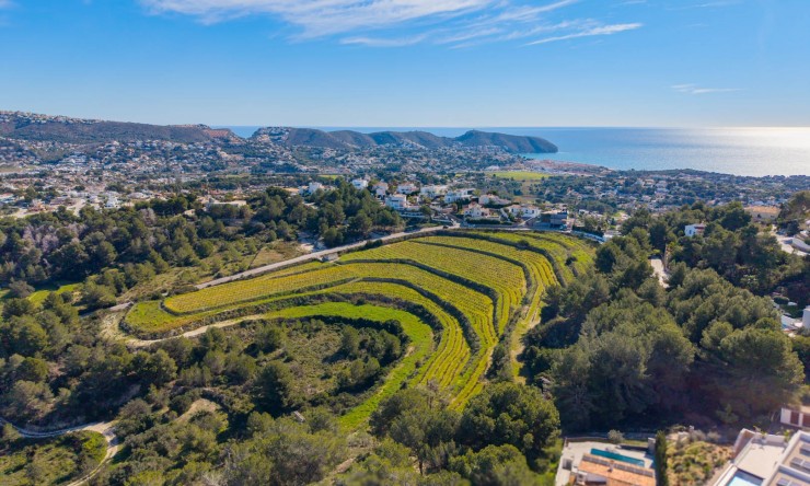 Resale - Land -
Moraira - Benimeit