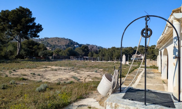 Resale - Villa -
Jávea - Las Laderas