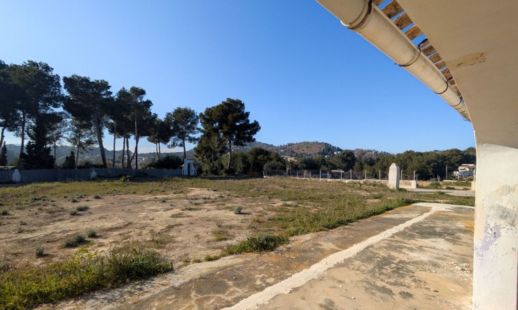 Resale - Villa -
Jávea - Las Laderas