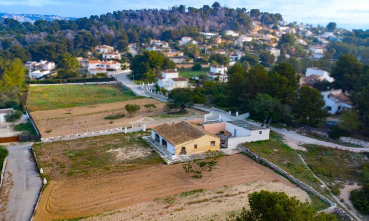 Resale - Villa -
Jávea - Las Laderas