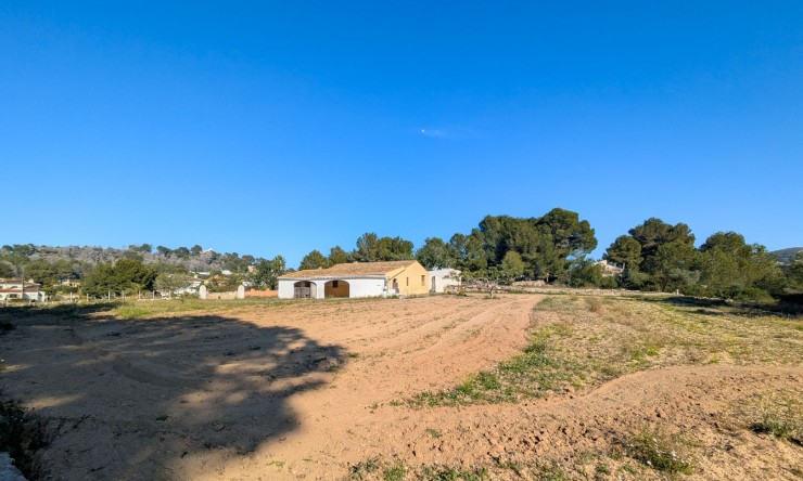 Resale - Villa -
Jávea - Las Laderas