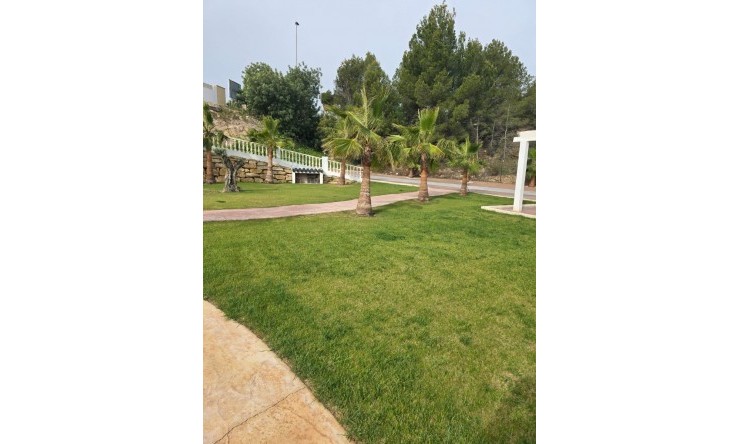 Herverkoop - Villa -
La Nucía - La Colina