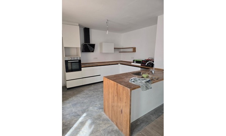 Herverkoop - Villa -
La Nucía - La Colina