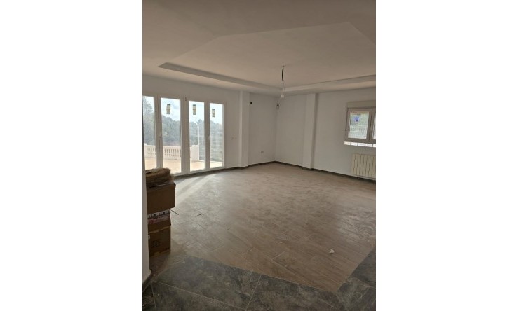 Herverkoop - Villa -
La Nucía - La Colina