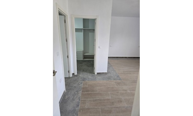 Herverkoop - Villa -
La Nucía - La Colina