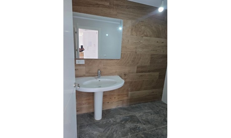 Herverkoop - Villa -
La Nucía - La Colina