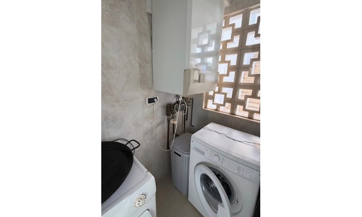 Wiederverkauf -  -
Altea