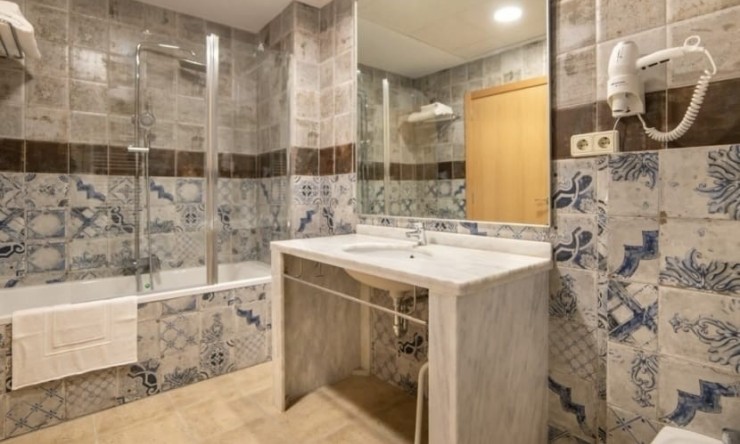 Resale - Hotel -
Alcoy