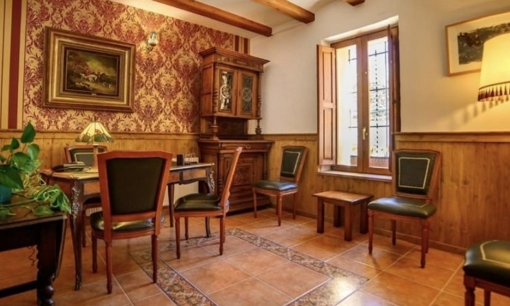 Resale - Hotel -
Alcoy