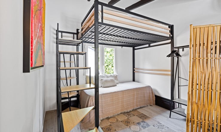 Rynek Wtórny - Willa -
Jávea / Xàbia - La Granadella  - Costa Nova