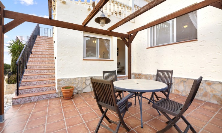 Rynek Wtórny - Willa -
Jávea / Xàbia - Partides comunes - Adsubia